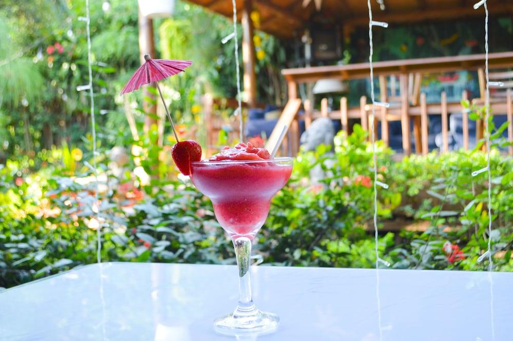 布里拉索尔机场酒店 Las Ciruelas  外观 照片